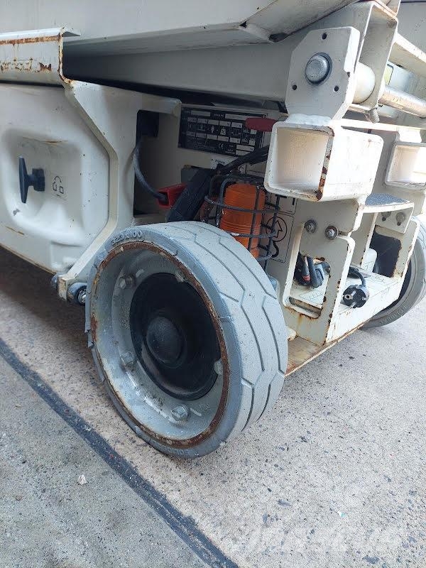 JLG 1930ES Plataformas tijera
