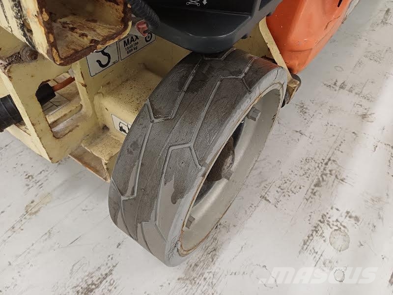 JLG 1930ES 가위형 리프트