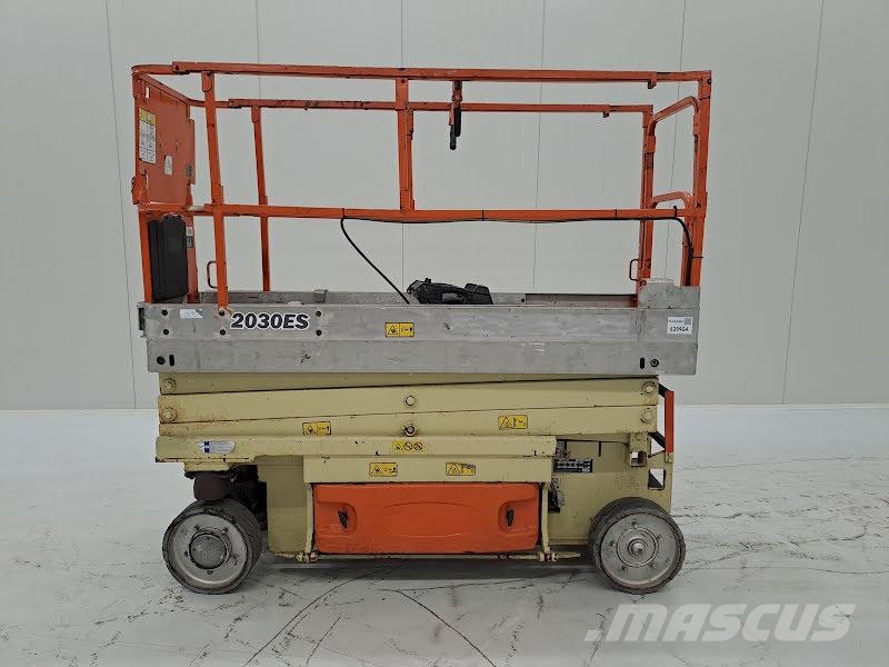 JLG 2030ES 가위형 리프트