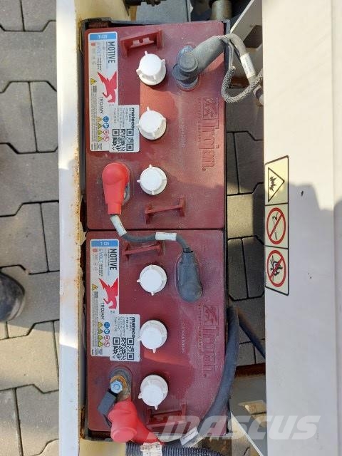 JLG 2630ES 剪叉式升降机
