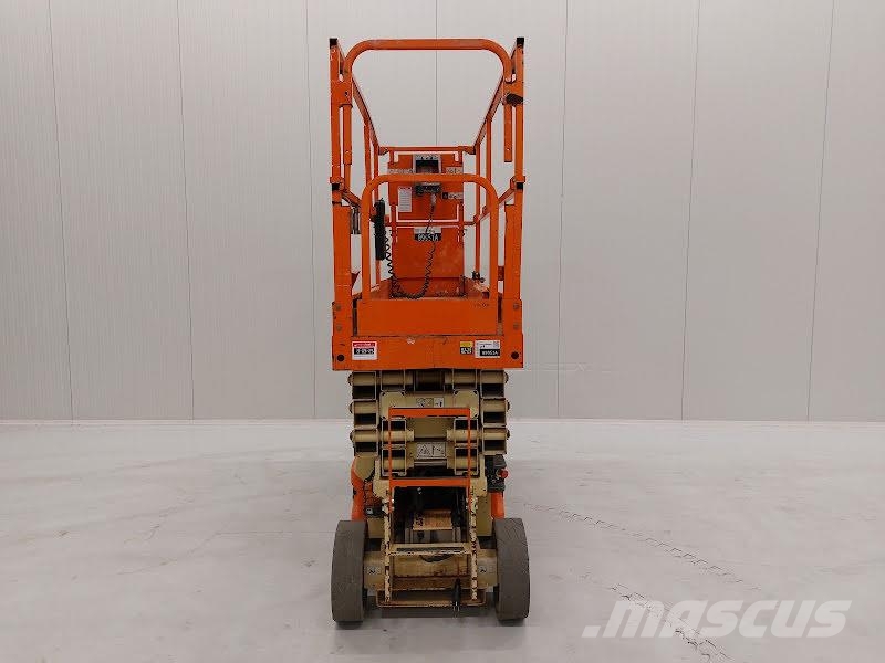 JLG 2632ES Käärtõstukid