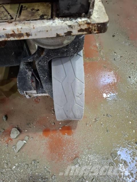 JLG 2632ES 剪叉式升降机