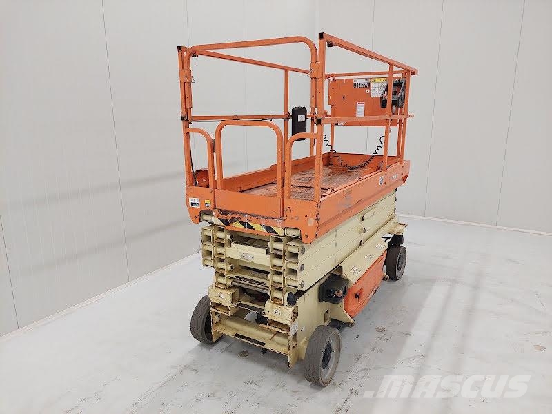 JLG 2646ES Käärtõstukid