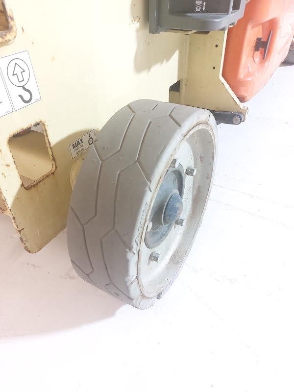 JLG 2646ES 剪叉式升降机