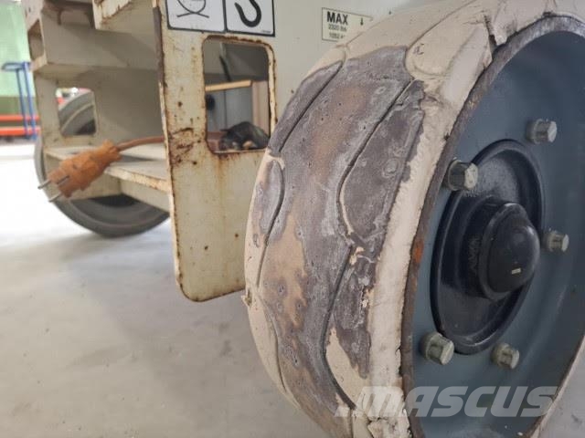 JLG 2646ES Ножничные подъемники