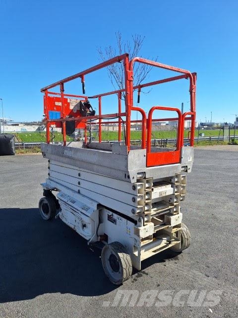 JLG 3246ES 剪叉式升降机