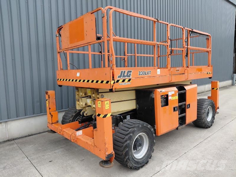 JLG 330LRT Käärtõstukid