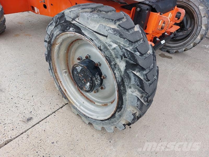 JLG 340AJ رافعات سلة مفصلية