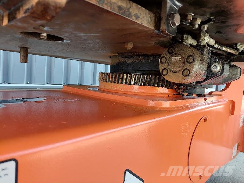 JLG 340AJ رافعات سلة مفصلية
