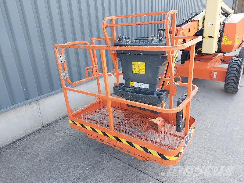 JLG 340AJ رافعات سلة مفصلية