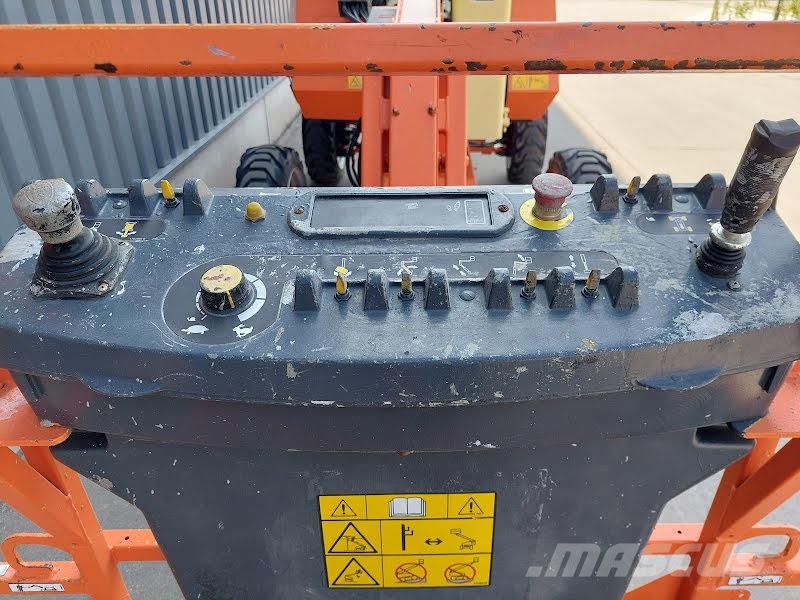 JLG 340AJ رافعات سلة مفصلية