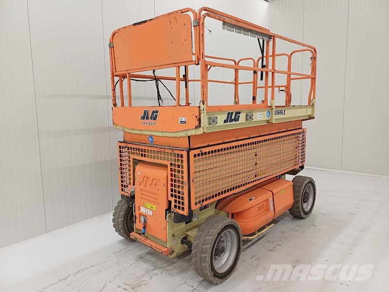 JLG 4069LE Šķerveida pacēlāji