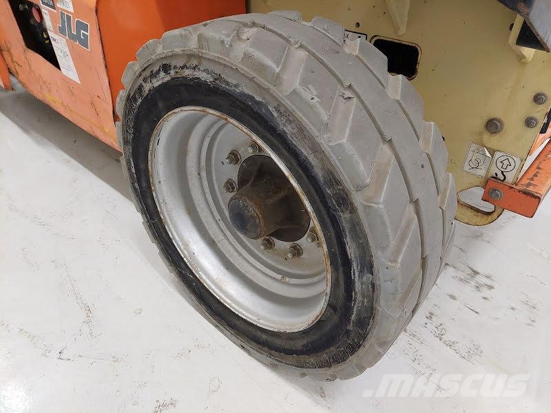 JLG 4069LE رافعات مقصية الشكل