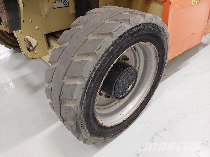 JLG 4069LE رافعات مقصية الشكل