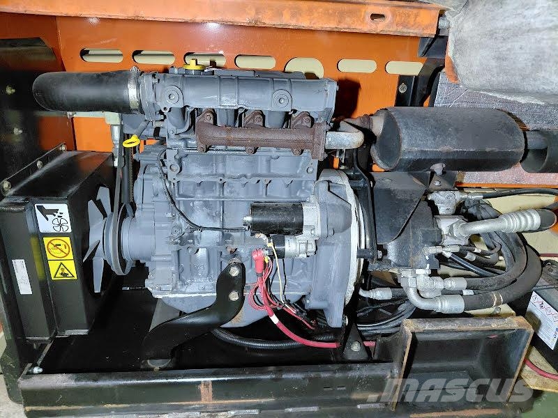 JLG 4394RT 剪叉式升降机