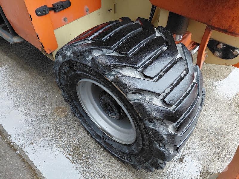 JLG 4394RT 剪叉式升降机
