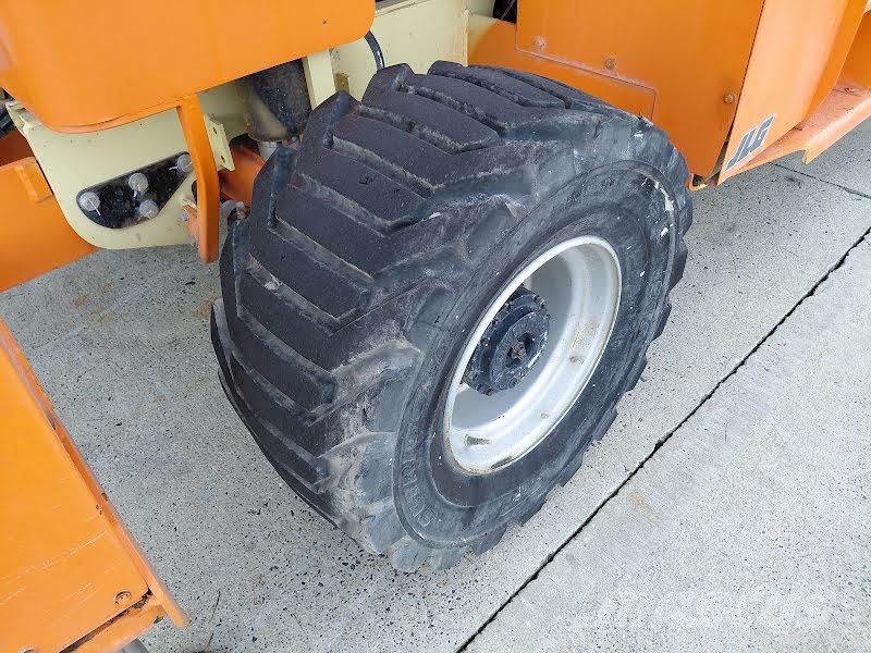 JLG 4394RT Scheren-Arbeitsbühnen