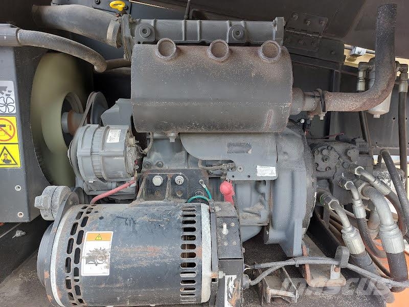 JLG 450AJ رافعات سلة مفصلية