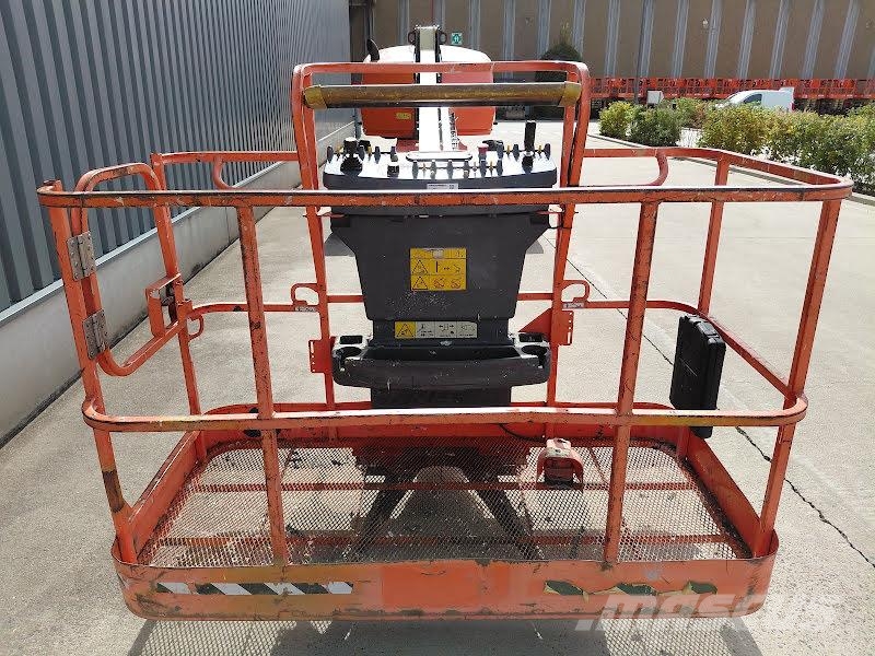 JLG 460SJ Nacelles télescopiques