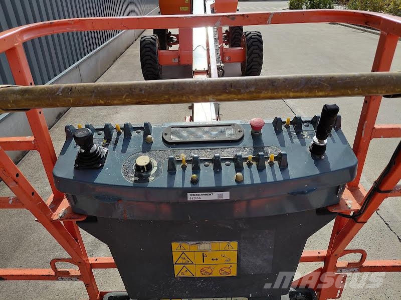 JLG 460SJ Nacelles télescopiques