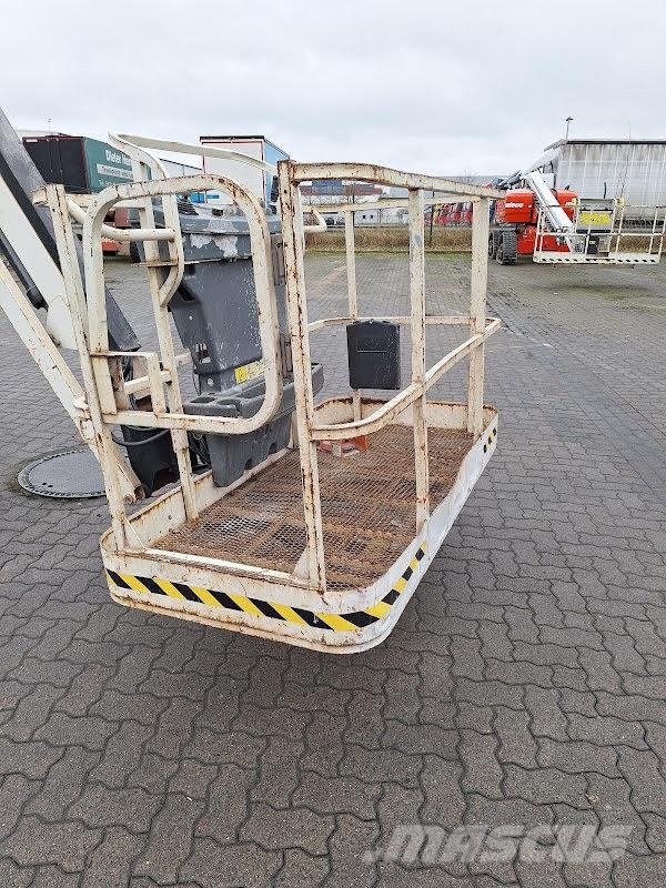 JLG 600AJ Piattaforme a braccio articolato