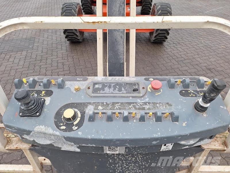 JLG 600AJ Piattaforme a braccio articolato