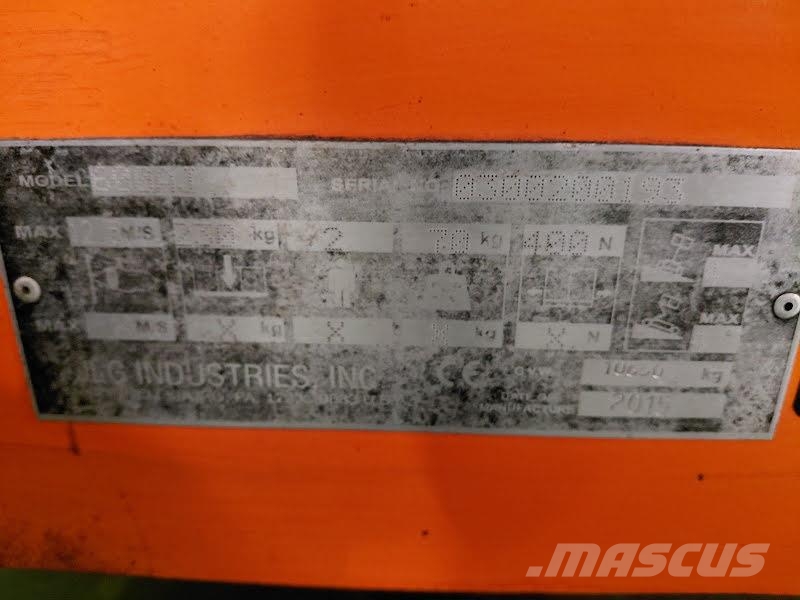 JLG 600AJ Zglobne dvižne ploščadi