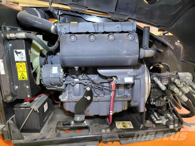 JLG 600AJ Zglobne dvižne ploščadi