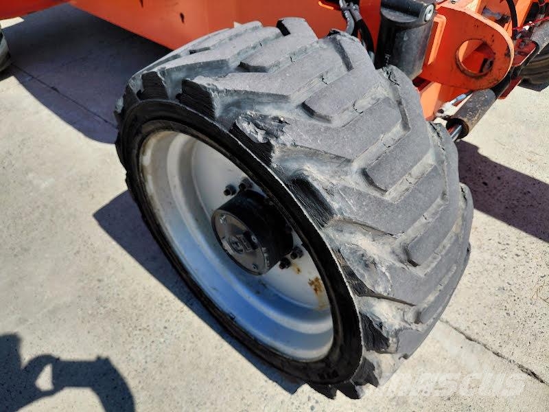 JLG 600AJ Zglobne dvižne ploščadi