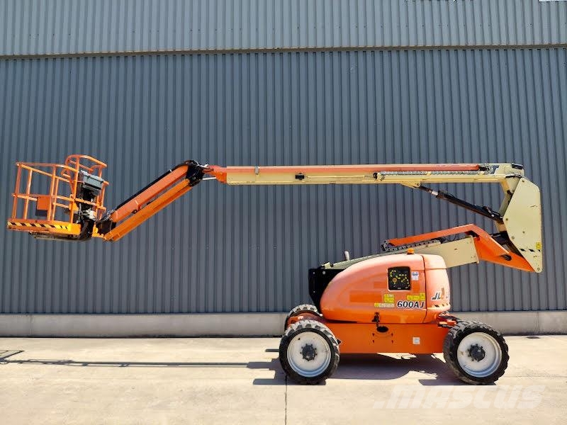 JLG 600AJ Zglobne dvižne ploščadi