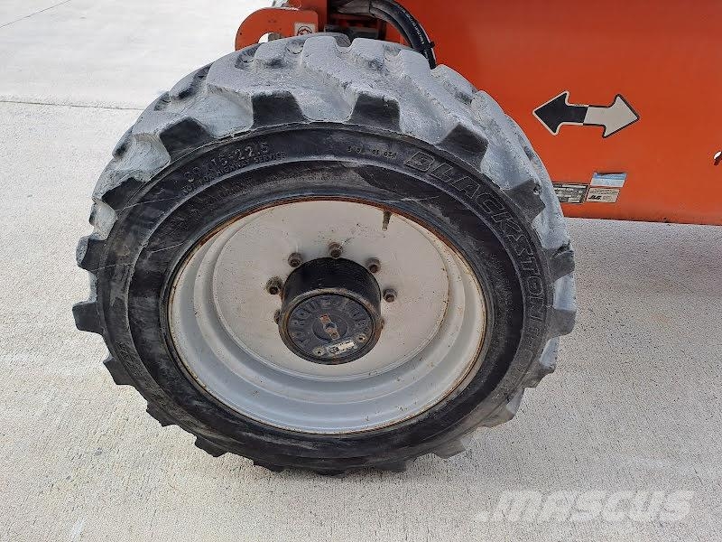 JLG 660SJ 견인식 전동이동 리프트