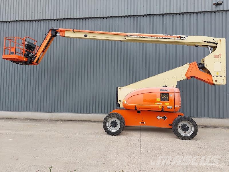 JLG 800AJ 관절형 전동이동 리프트