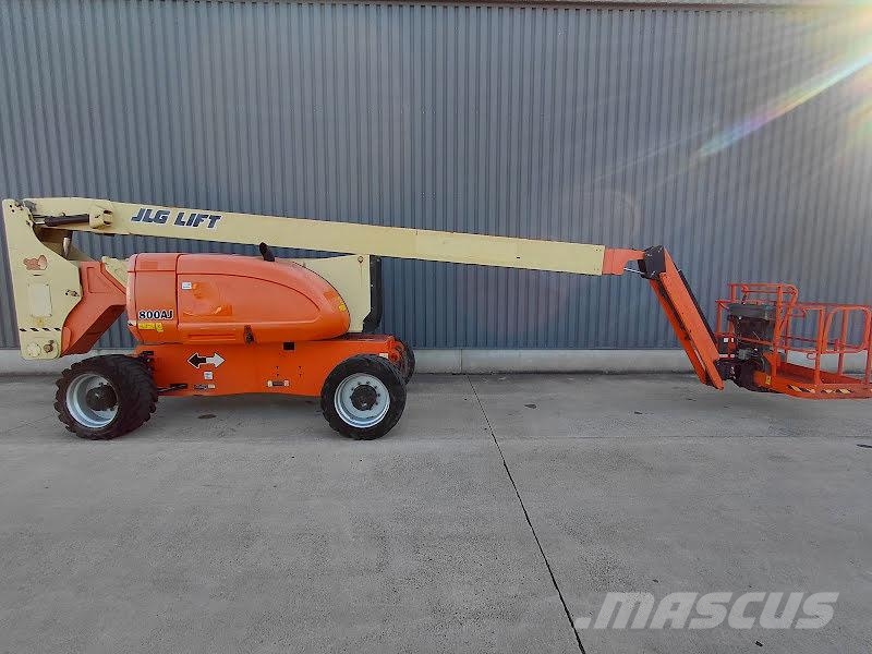 JLG 800AJ Strēles pacēlāji