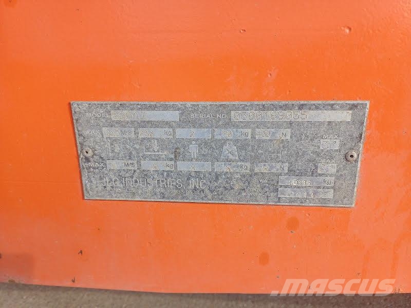 JLG 800AJ Zglobne podizne platforme