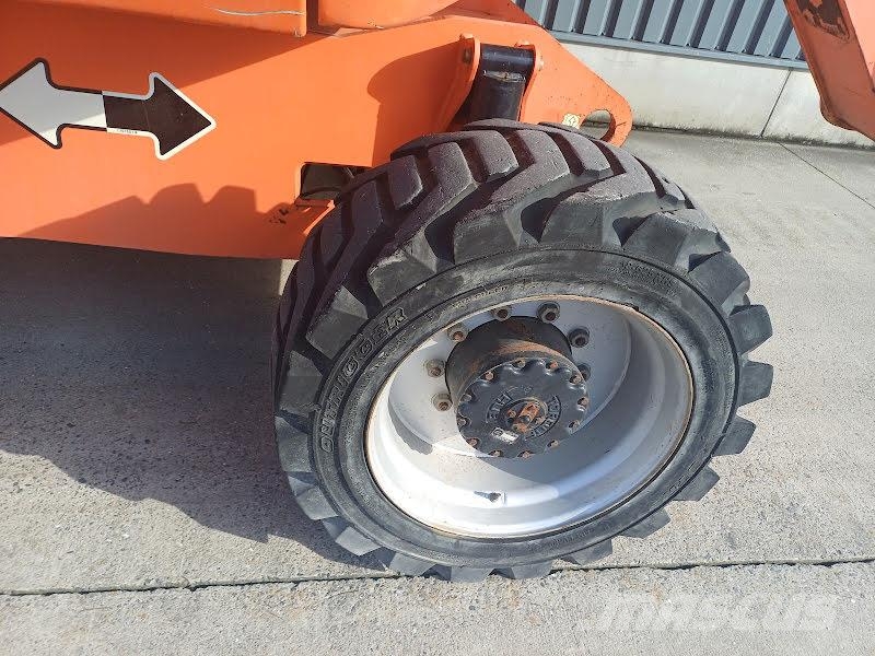 JLG 800AJ Zglobne podizne platforme