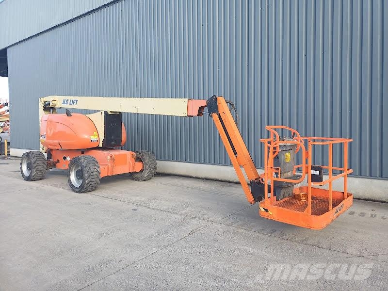 JLG 800AJ Zglobne podizne platforme