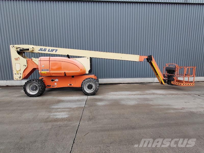 JLG 800AJ 曲臂高空工作平台