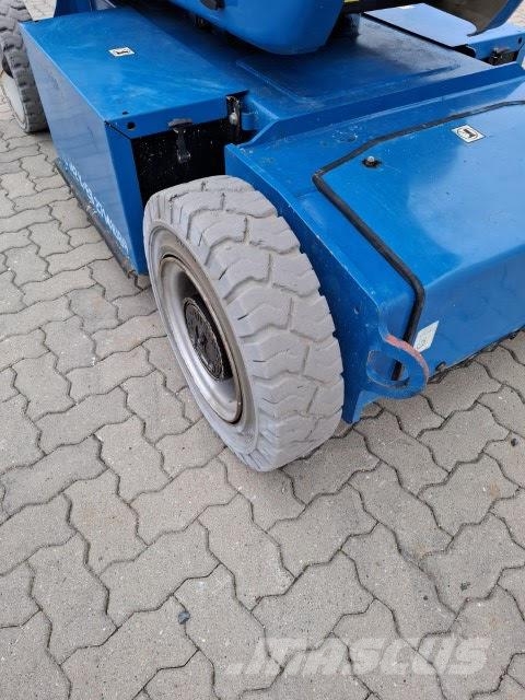 JLG E400AJPN Knikarmhoogwerkers