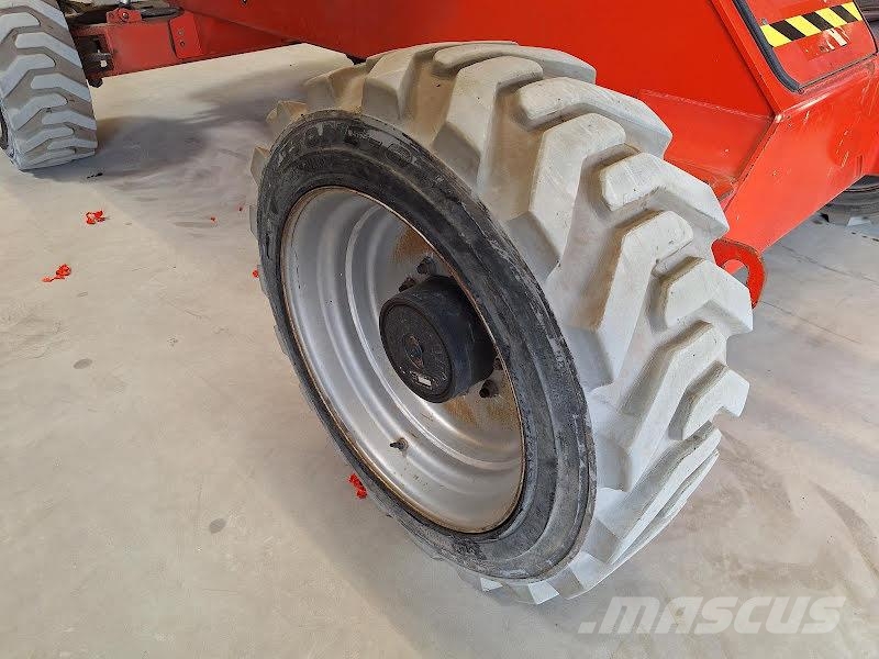 JLG M600JP Knikarmhoogwerkers