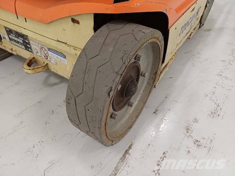 JLG TOUCAN 8E Вертикальные мачтовые подъемники