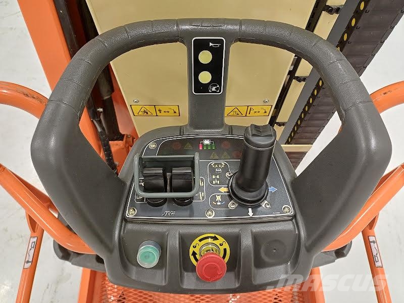 JLG TOUCAN 8E رافعات السارية الرأسية