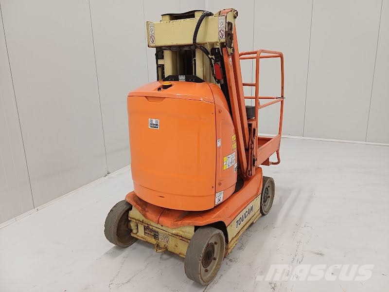JLG TOUCAN 8E Vertikaalsed mast tõstukid
