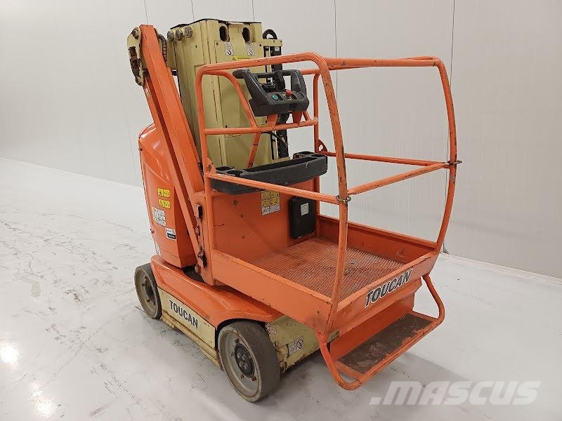 JLG TOUCAN 8E Vertikaalsed mast tõstukid