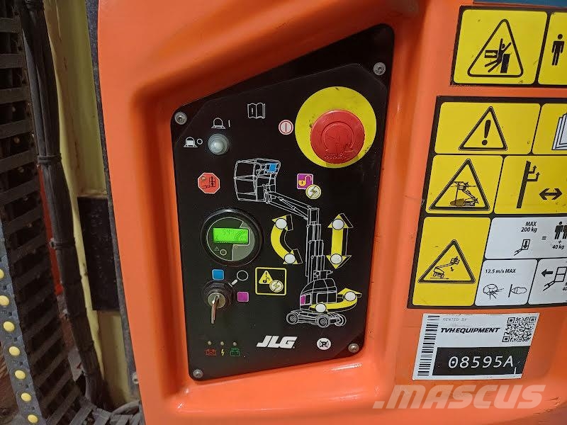 JLG TOUCAN 8E Vertikaalsed mast tõstukid