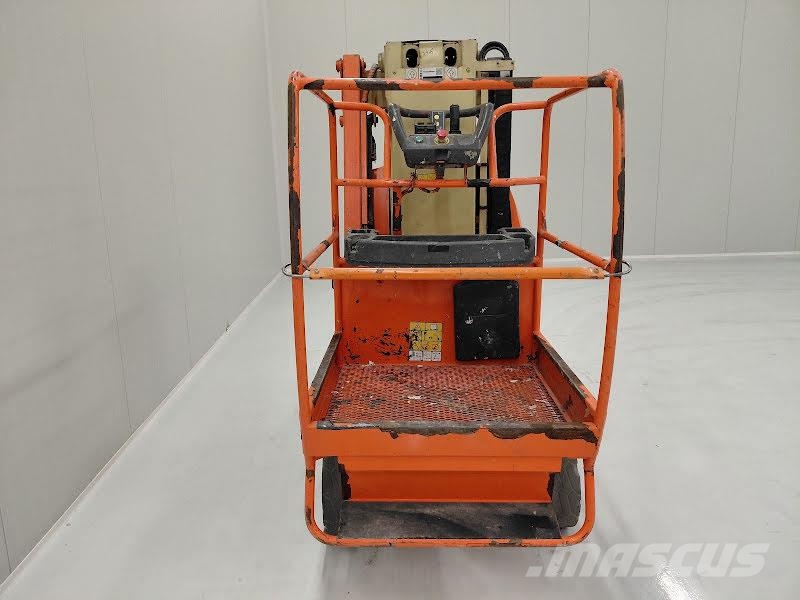 JLG TOUCAN 8E Vertikālie pacēlāji