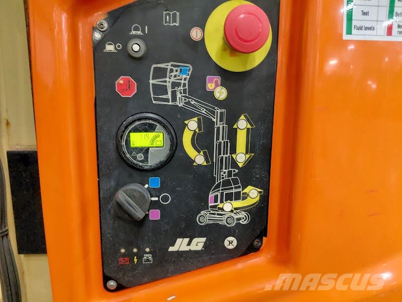 JLG TOUCAN 8E Vertikālie pacēlāji