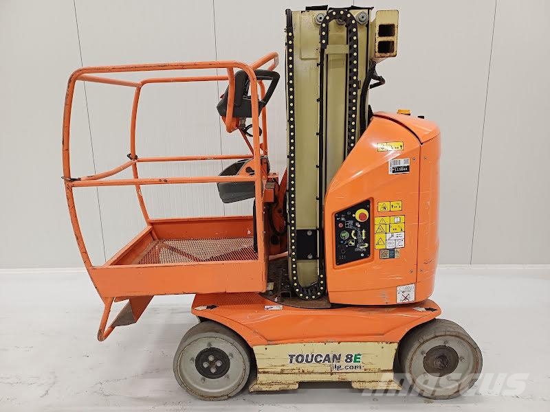 JLG TOUCAN 8E Вертикальные мачтовые подъемники