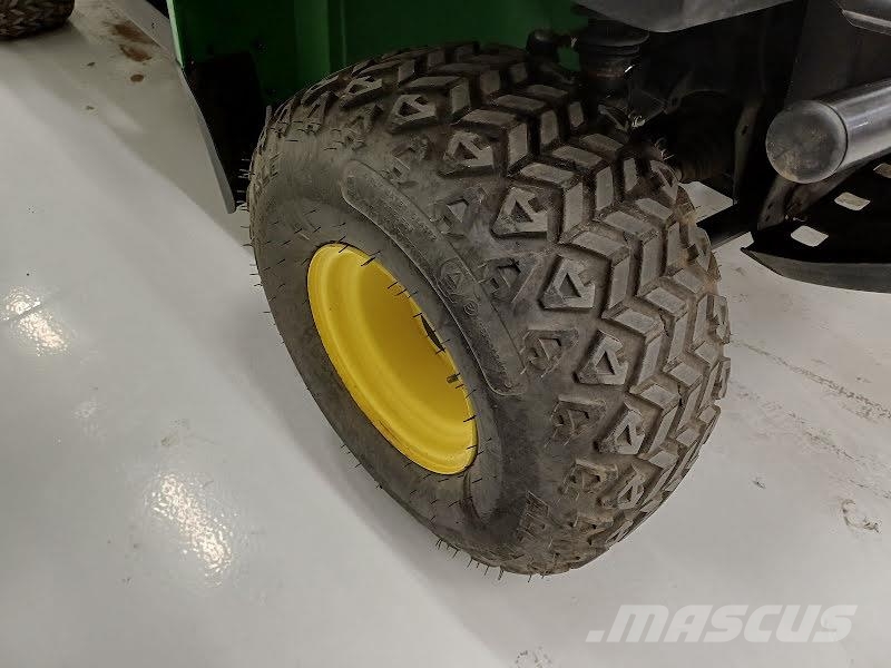 John Deere GATOR HPX815E Arbeitsfahrzeuge