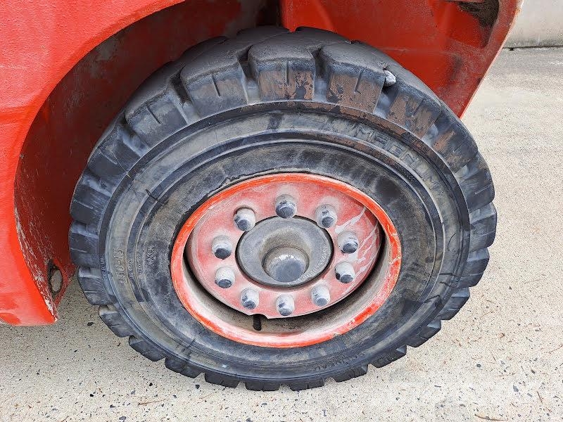 Linde H40T-02 Gāzes autoiekrāvēji (LPG)