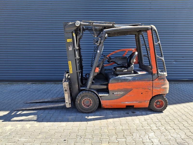 Linde E30L Electric forklifts